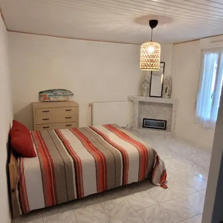 Vakantiehuis Spacieuse Maison En Pierre