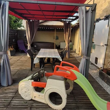 Spacieuse Maison En Pierre *