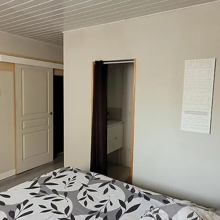 Spacieuse Maison En Pierre