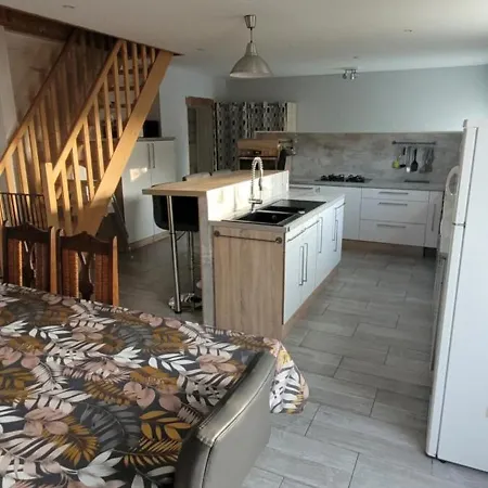 Vakantiehuis Spacieuse Maison En Pierre